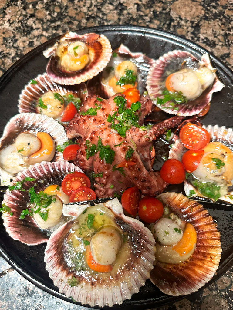 zamburiñas con pulpo